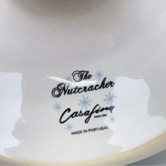 Casafina Portugal The Nutcracker  
Christmas Candy Cane Candleholder - Picture 8 of 8